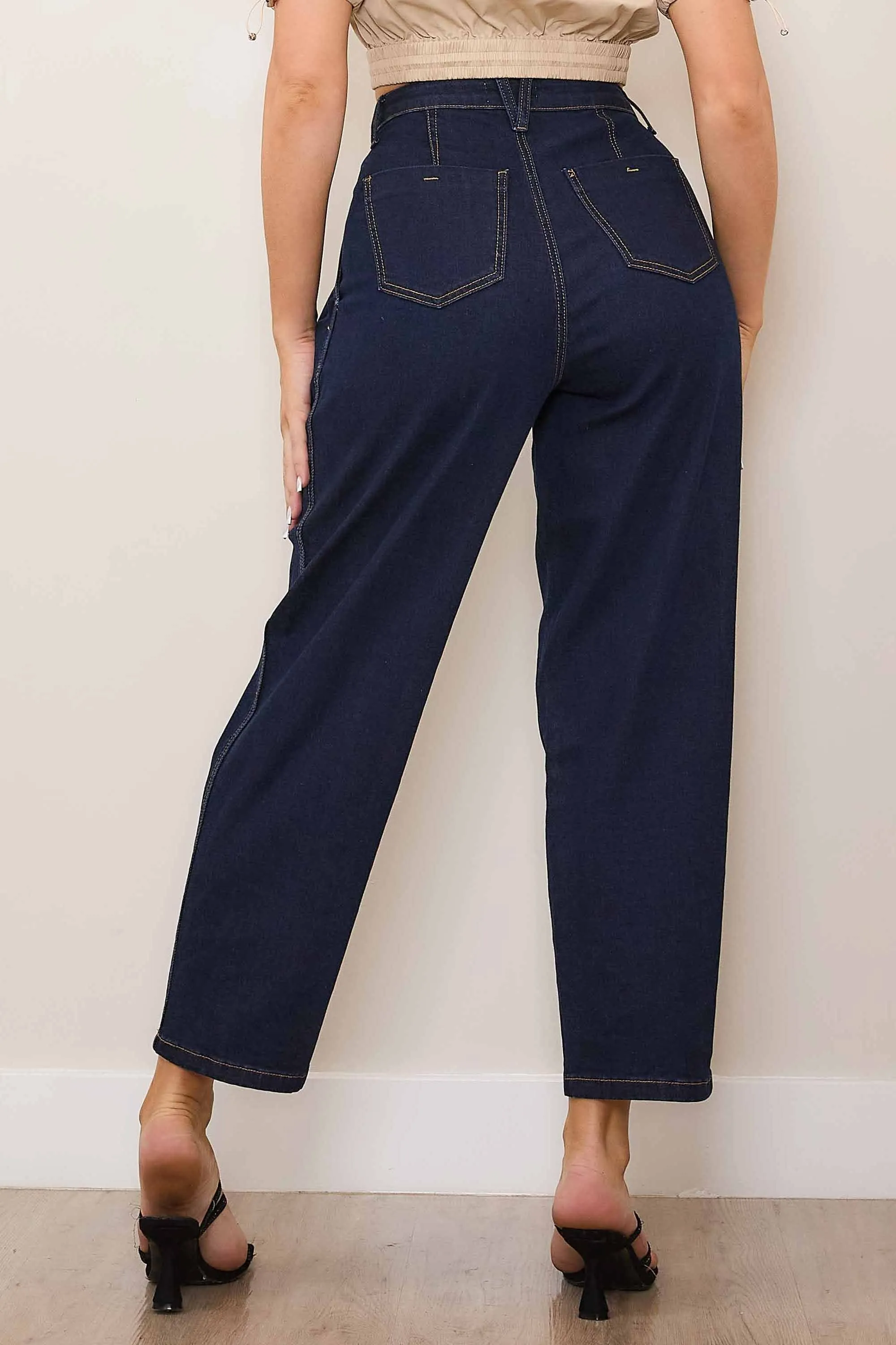 Cropped Barrel Leg Jeans