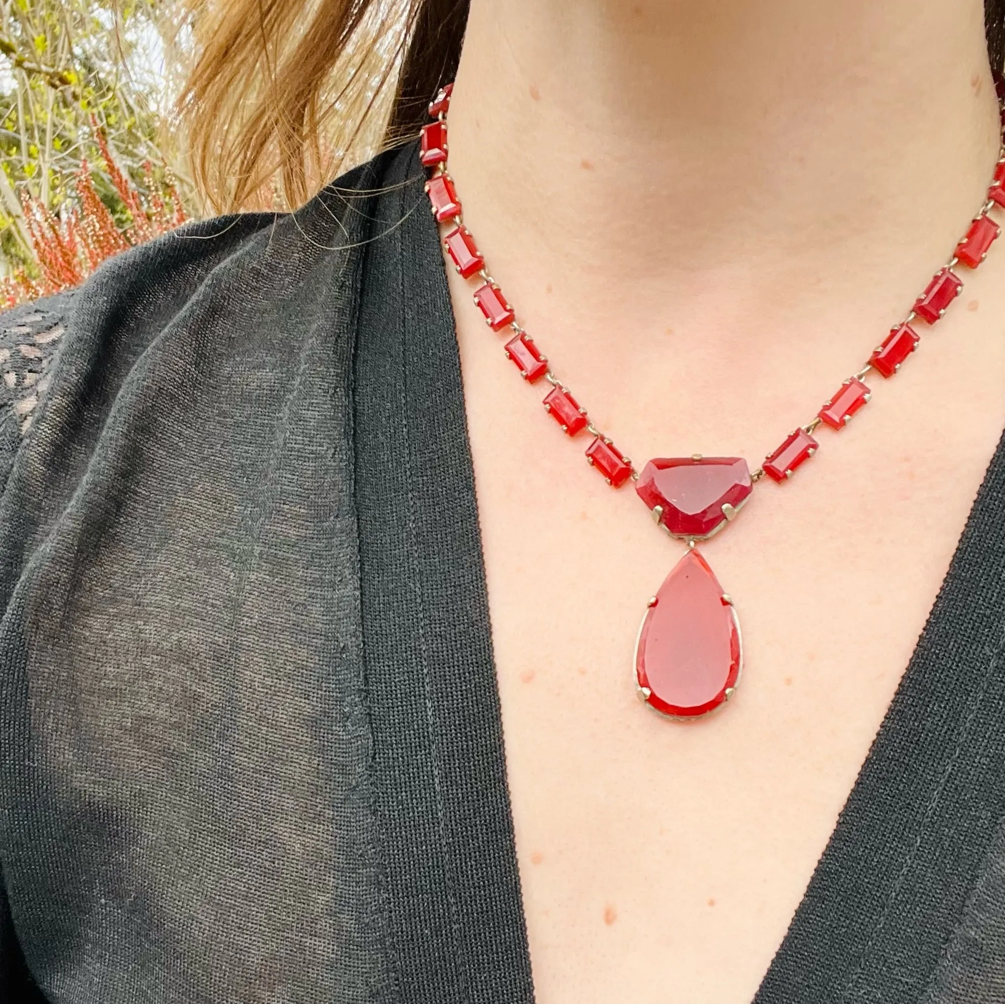 Glamorous Carnelian-Colored Glass Czech Necklace