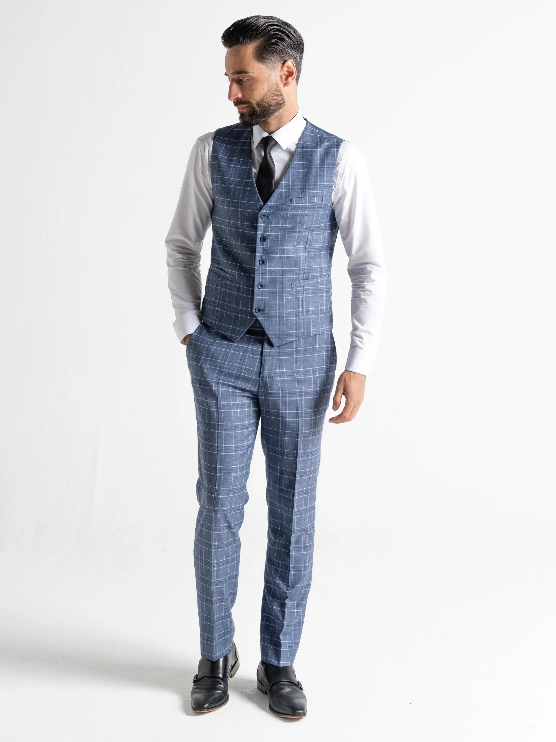 KENSINGTON LIGHT BLUE WITH WHITE AND BLUE CHECKS DETAILING