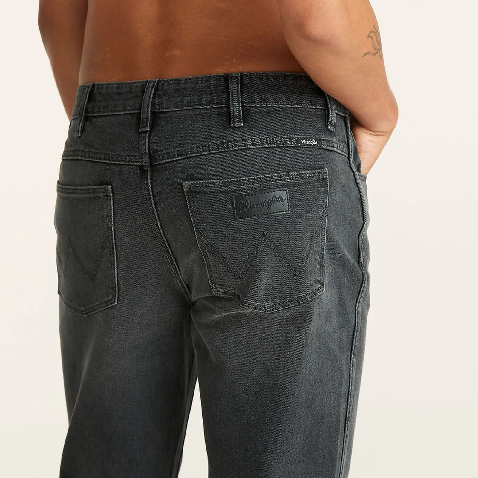 Spencer Relaxed Tapered Jean | Smokey